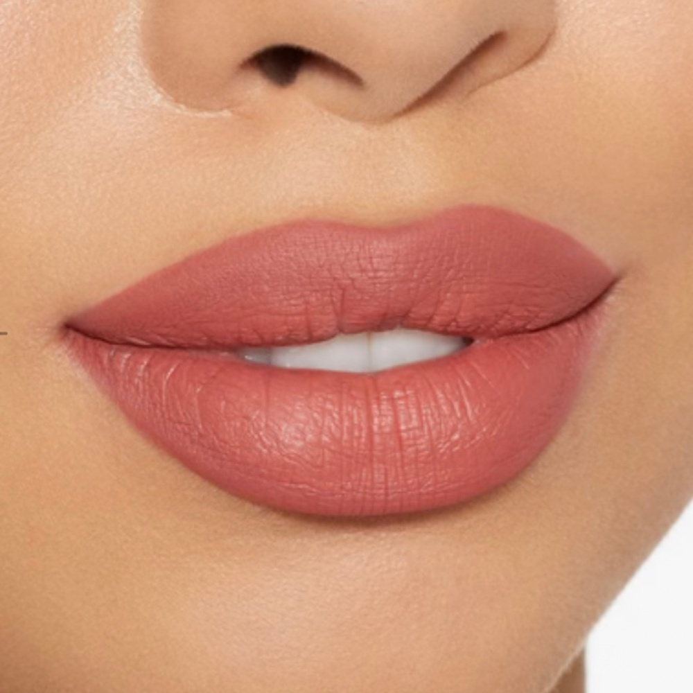 Kylie Lip Kit - Picture 5 of 5